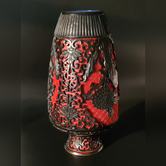 Asian 9" Black & Red Cinnabar Vermillion, Copper Trim & Blue Enamel Vase - Picture 10 of 15